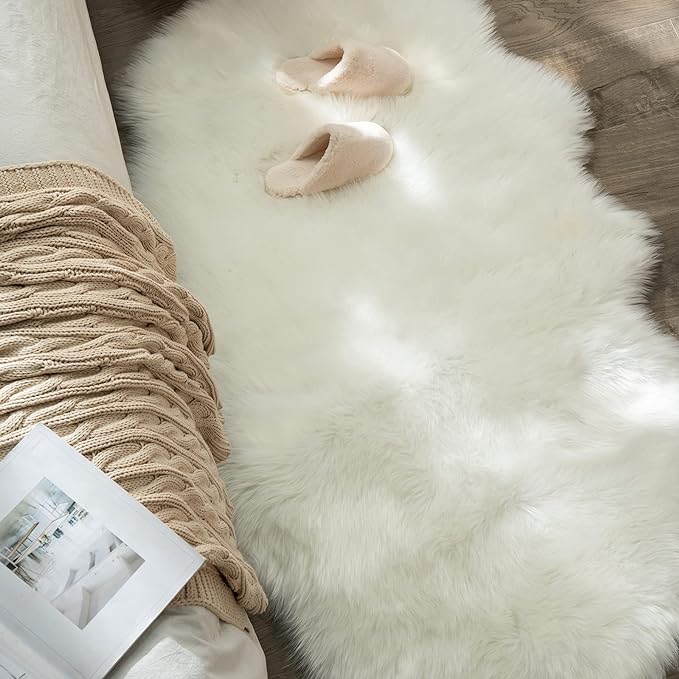 MIULEE Luxury Soft Fluffy Area Rug 3x5 Feet, Faux Fur Sheepskin Rug Decorative Plush Shaggy Carpet for Christmas Decor Bedside Sofa Floor, White