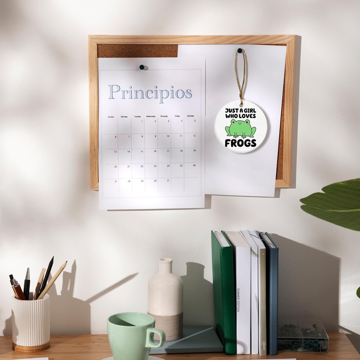 Frog Ornament, Ceramic Christmas Xmas Keepsake Decoration for Frog Lovers