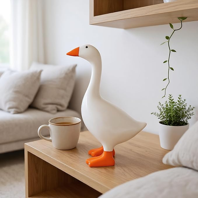 7 Inch Desk Goose Statue – Cute Resin Desktop Goose Figurine for Desk Decor, for Holidays and Housewarming