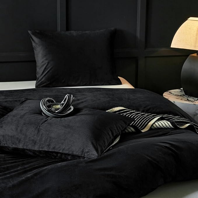 WARMDERN Black Flannel Velvet Duvet Cover King Size Duvet Cover Bedding Sets, 3pcs Ultra Soft Luxury Textured Modern Crystal Velvet Duvet Covers with Zipper Closure(Black, King)