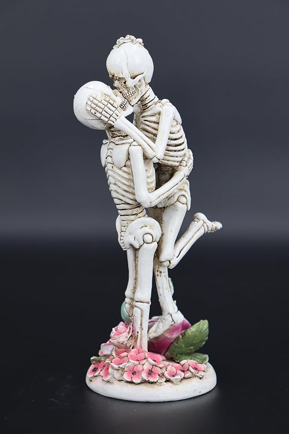 Skeleton Couple Embracing Decor Statue , Skull Halloween Decoration Home Decor Party Decorations,Skull Collectible Figurines,Vintage Resin Sculpture Home Decoration, Personalized Wedding Decoration