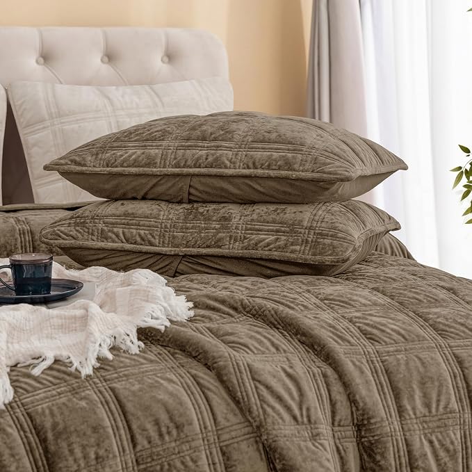 PHF Ultra Soft Velvet Quilt Set Queen Size – 3PCS Luxurious Cozy Quilted Comforter Alternative with Diamond Pattern, Warm Quilted Bedspread Coverlet, 90" x 92", Cub
