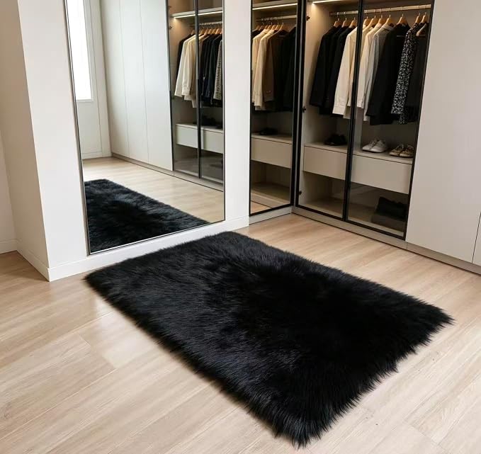 Faux Fur Rug Fluffy Sheepskin Area Rug,Ultra Soft Shaggy Plush Rug Bedroom Living Room Sofa Floor Kids Room Bedside（2 x 4 ft Rectangle Black）
