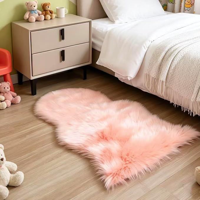 Faux Fur Rug 2 x 3 ft Sheepskin Shaggy Fuzzy Pink Area Rug Super Soft Fluffy Plush Carpet for Bedroom Living Room Sofa Floor Kids Room Bedside