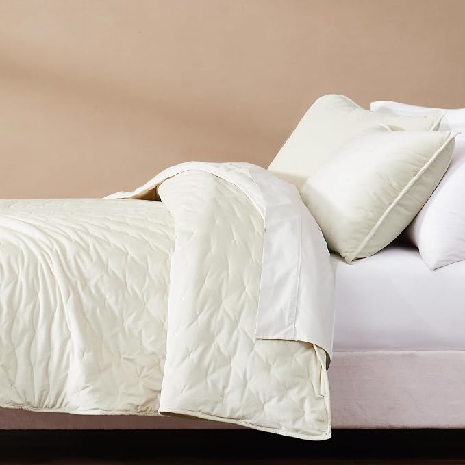 Lush Decor - Quilt Set, 3-Piece Cozy Velvet Bedding with Matching Shams, Embroidered Stitch Design (Haven Cream, King/California King)
