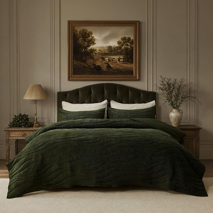 DOWN HOME Crinkle Textured Velvet Quilt Set with Shams, All-Season Luxury Modern Bedding,Easy Care Comforter,Ultra-Soft,Lightweight & Breathable, King, Courtyard Green