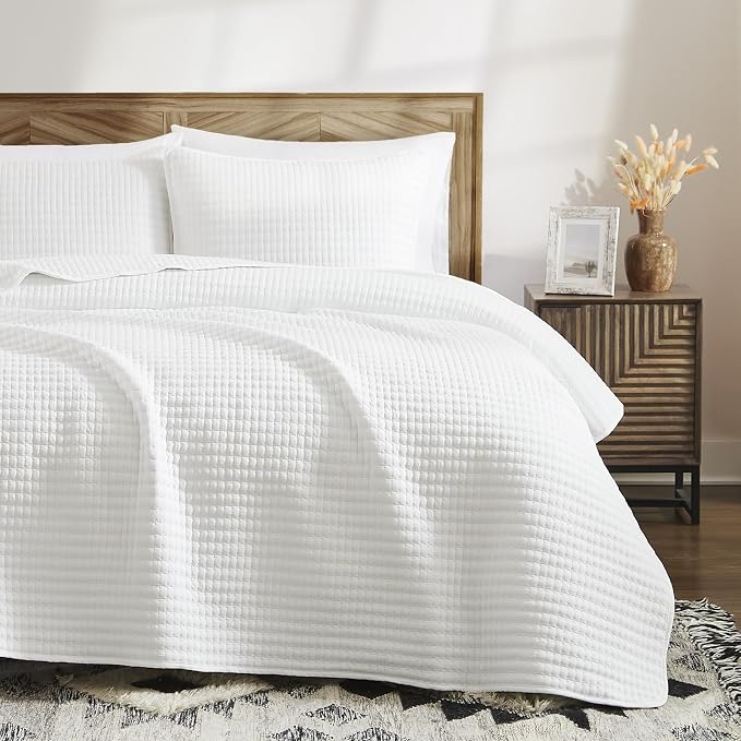 WRENSONGE Twin Quilt-2 Pieces Lightweight Bedspreads White Twin Quilt Bedding Set for All Seasons, Soft Summer Coverlet Suitable for Bed, Couch, Quilt Blanket