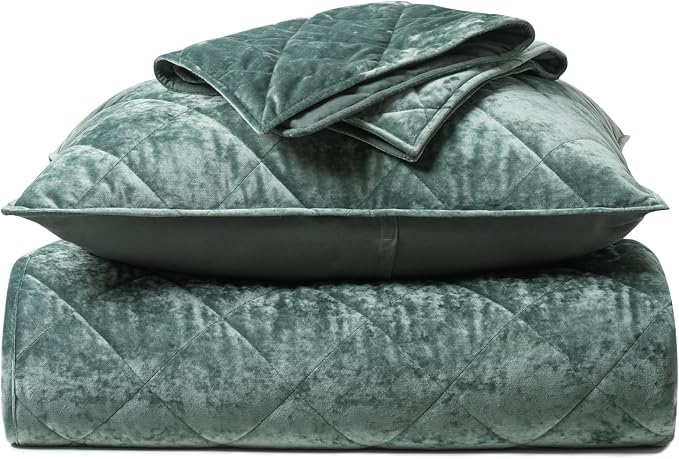 EVERGRACE Luxury Crushed Velvet Quilt Set King Size, Diamond Quilted Lightweight Velvet Comforter, Ultra Soft Oversized Bedspread Coverlet Bedding Set for All Season, with 2 Pillow Shams, Dark Green | Luxe Velvet