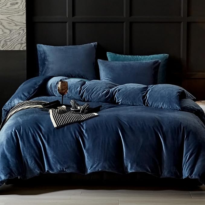 WARMDERN Navy Flannel Velvet Duvet Cover King Size Duvet Cover Bedding Sets, 3pcs Ultra Soft Luxury Textured Modern Crystal Velvet Duvet Covers with Zipper Closure(Navy, King)