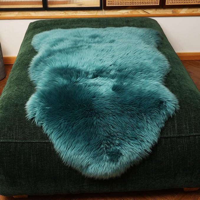 LLB Genuine Sheepskin Area Rug Wool Rug Fur Carpet Fluffy Shaggy Fur Rug for Living Room Kids Bedroom Real Sheepskin Throw Lambskin Rugs Sofa Mat Chair Seat Covers (Peacock Blue, 2 x 3 ft Sheepskin)