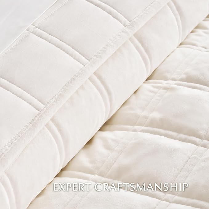 EVERGRACE 3 Pieces Luxurious Velvet Quilt King Size, Ultra Soft Bedspread Coverlet Set, Double Box Stitch Lightweight Velvet Comforter for All Season with 2 Shams, Cream White, 108"x96"