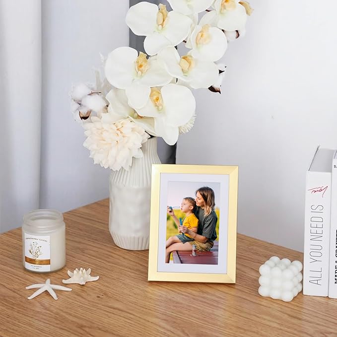 Fixwal Picture Frames Set, Gallery Wall Frame Set Picture Frames Collage 15 Pack for Wall or Tabletop with 8x10 5x7 4x6 Frames, Gold