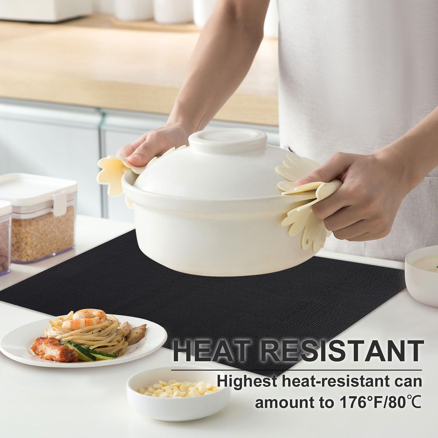 Vinyl Placemats Set of 8, PVC Woven Washable Non-Slip Table Mats, Heat Resistant Wrinkle Free Place Mats for Dining Table, Easy to Clean (8, Black)