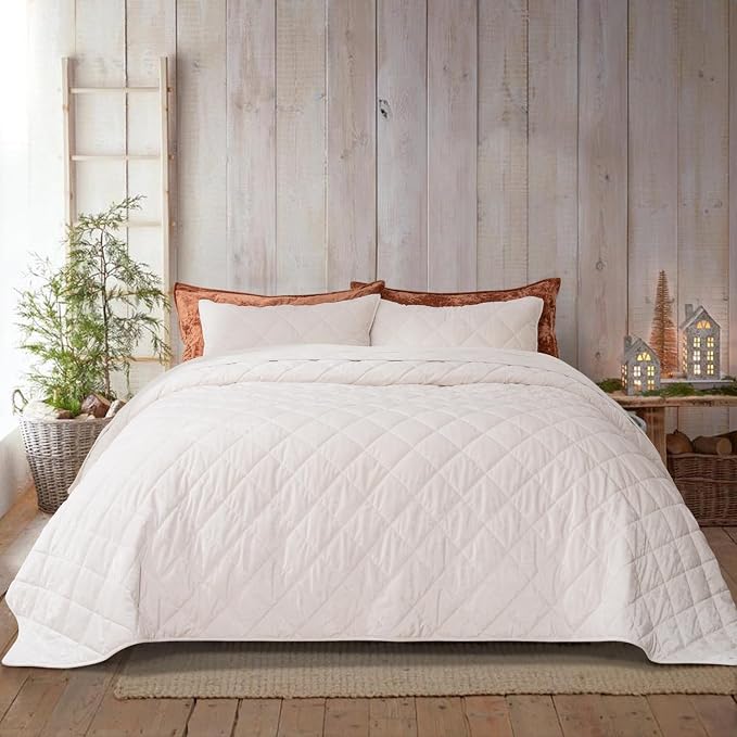 EVERGRACE Luxury Crushed Velvet Quilt Set King Size, Diamond Quilted Lightweight Velvet Comforter, Ultra Soft Oversized Bedspread Coverlet Bedding Set for All Season, with 2 Pillow Shams, Off White | Luxe Velvet