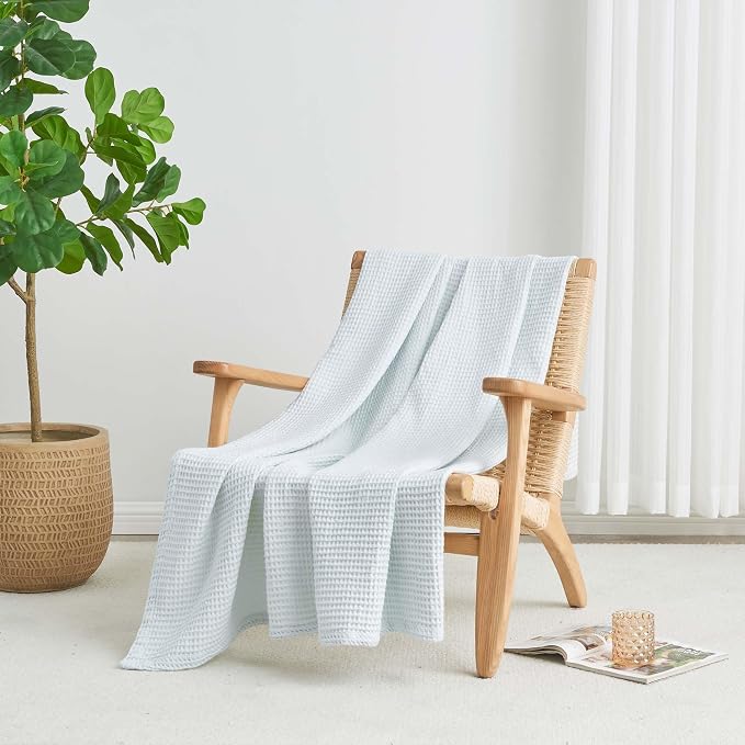 100% Cotton Blue Blanket Twin Size for Bed - Breathable and Soft, Waffle Weave for Summer Spring, 90x66 Inches (Pale Blue)