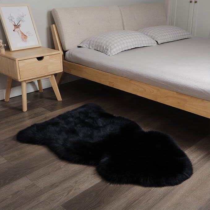 AOGELAN Black Fluffy Fluffy Shaggy Fur Area Rug, Fuzzy Genuine Sheepskin Rug, Soft Fur Pup Carpet, Chair Sofa Seat Cover(Black, Single Pelt/2FT*3FT)
