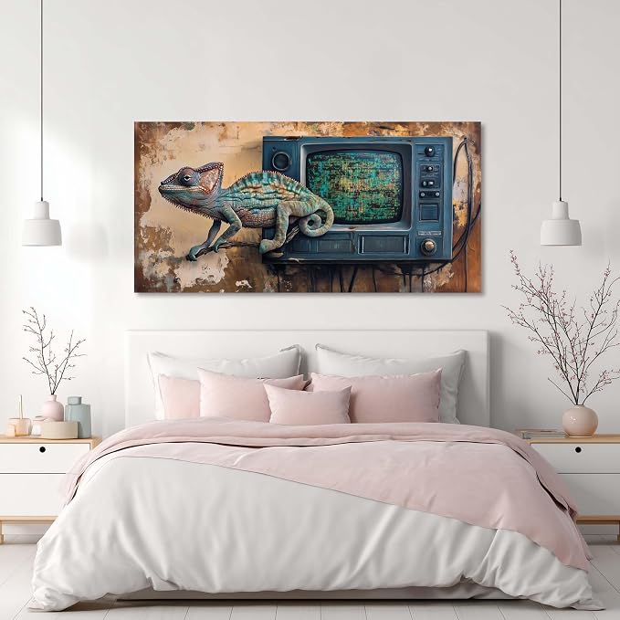 Ggaafet Retro Chameleon Wall Art for Bedroom Canvas Painting Prints Rustic TV Television Art Deco Fantasy Artwork Office Farmhouse Dining Room Decor