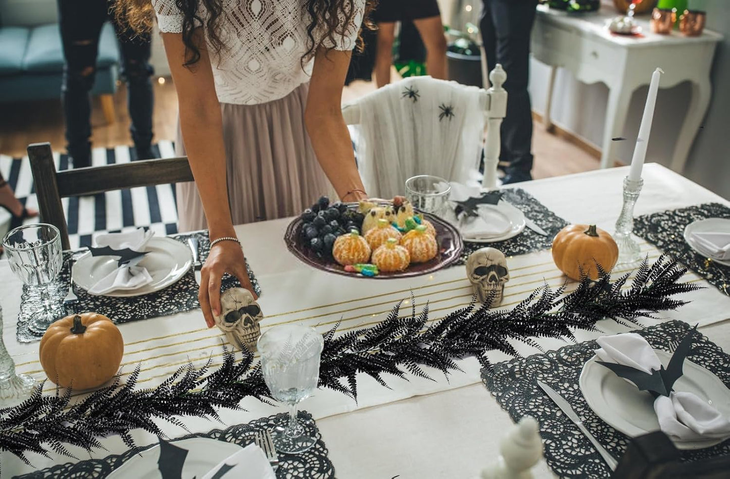 RECUTMS 2pcs Black Garland Artificial Hanging Plants 6 FT Boston Faux Ferns Garland Halloween Thanksgiving Party Outdoor Indoor Decor for Home