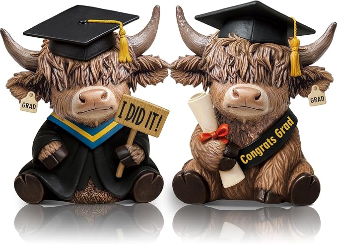 Karenhi 2 Pcs Graduation Highland Cow Figurines, Resin Congrats Grad Decorations, I Did It and Diploma Yak Collectibles for 2026 Graduation Gifts Party Table Centerpiece
