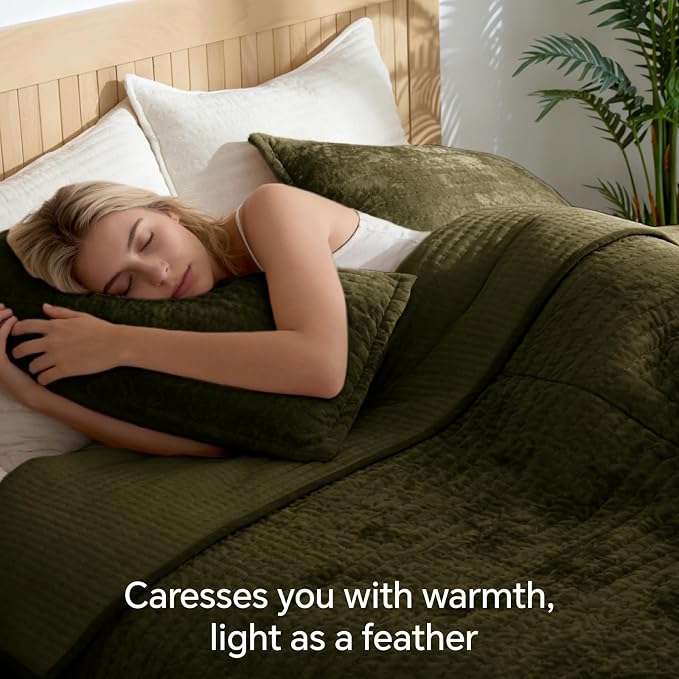 BEDELITE Velvet Quilt Set King Size - Luxury Soft Velvet Comforter Bedding Set for All Season, Lightweight Quilted Channel Stitch Oversized Bedspread Coverlet with 2 Matching Shams, Olive Green