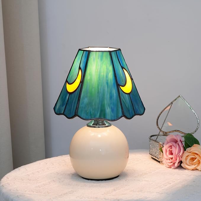 Tiffany Style Moon Mushroom Stained Glass Table Lamp Sea Blue Small Table Lamp Bedroom Bedside lamp Living Room Dining Room Office Decoration Desk lamp Home Decoration Creative Gift Scene Prop