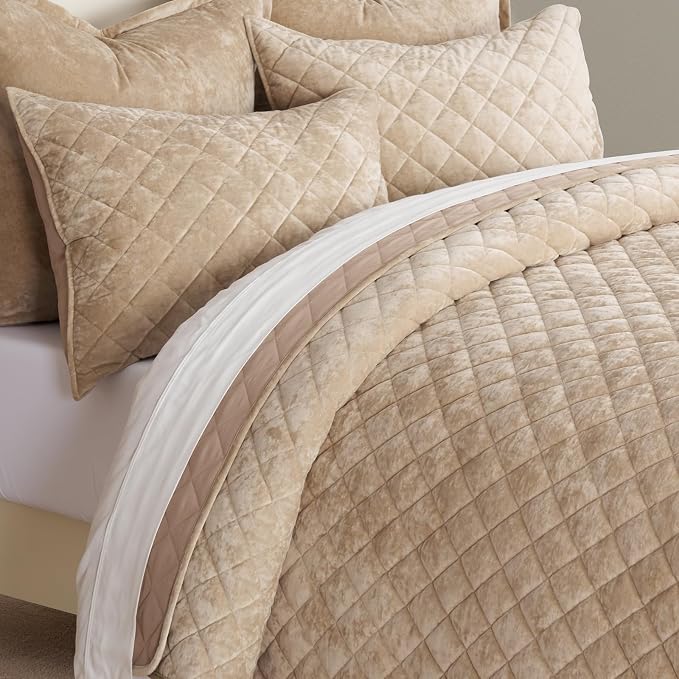 EVERGRACE Luxury Velvet Quilt Set King Size, Diamond Quilted Lightweight Velvet Comforter for All Season, Ultra Soft Oversized Bedspread Coverlet Bedding Set with 2 Pillow Shams, Beige Taupe | Luxe Velvet