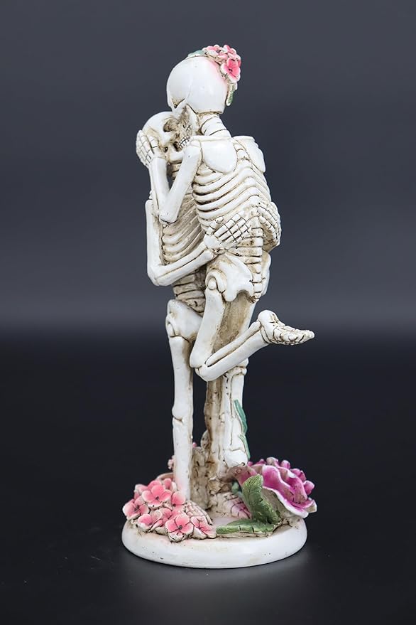 Skeleton Couple Embracing Decor Statue , Skull Halloween Decoration Home Decor Party Decorations,Skull Collectible Figurines,Vintage Resin Sculpture Home Decoration, Personalized Wedding Decoration