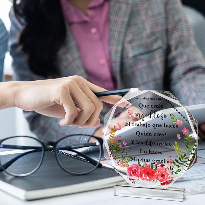 Yinder Thank You Gifts for Women Appreciation Gifts for Coworker Employee Nurse Teacher Leader Boss Inspirational Quotes Acrylic Desk Decor for Home Office Farewell Retirement
