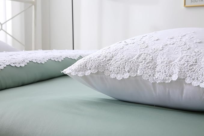 White Lace Pillow Shams with 3D Flowers Retro Noble Luxury Elegant Look Pillowcases 100% Cotton King Size 2-Pack