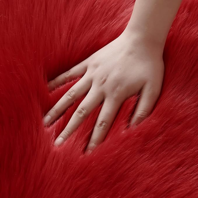 Faux Fur Rug Red Fluffy Sheepskin Area Rug,Ultra Soft Shaggy Plush Rug Bedroom Living Room Sofa Floor Kids Room Bedside（4 x 6 ft Sheepskin）