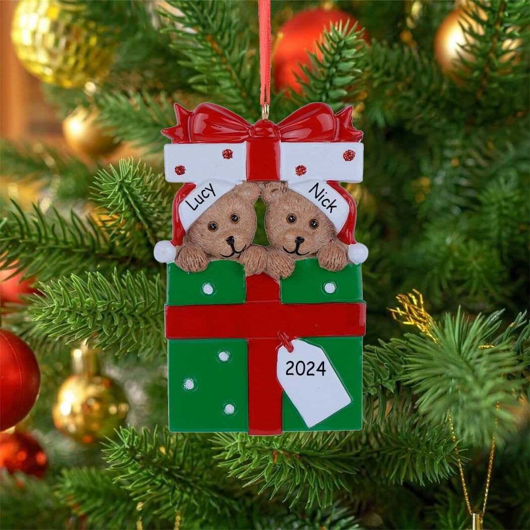 Personalized Bear Family Christmas Ornament 2024, Family of 2 Bear with Gift Box Ornaments for Christmas Tree, Personalized Bear Christmas Ornament, Unique Handmade Couple Christmas Ornament
