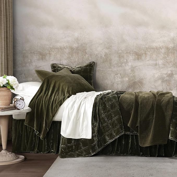 HiEnd Accent Stella Faux Silk Velvet Double Box Stitch 3 Piece Quilt Set, Full Queen Size, Fern Green Solid Color, Classic Chic Modern Rustic Elegant Bedding Set, Lightweight Bed Set