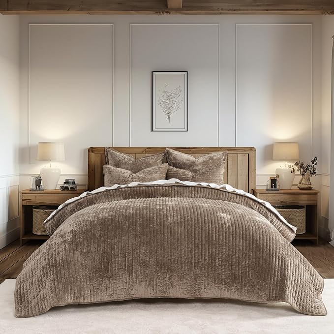EverGrace Velvet Quilt Set Queen Size, Luxurious Soft Striped Channel Bedding Set, Lightweight Velvet Comforter for All Season, Oversized Bedspread Coverlet with 2 Matching Shams, Mocha Brown