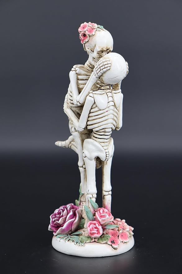 Skeleton Couple Embracing Decor Statue , Skull Halloween Decoration Home Decor Party Decorations,Skull Collectible Figurines,Vintage Resin Sculpture Home Decoration, Personalized Wedding Decoration
