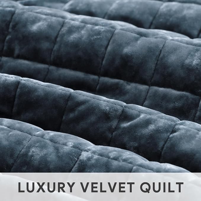 RECYCO Luxury Velvet Quilt Twin/Twin XL Size Bedding Set, Ultra Soft Velvet Comforter Set, Lightweight Quilted Channel Box Stitch Oversized Bedspread Coverlet for All Season, with 1 Sham, Stormy Blue