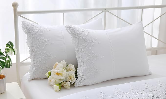 White Lace Pillow Shams with 3D Flowers Retro Noble Luxury Elegant Look Pillowcases 100% Cotton King Size 2-Pack