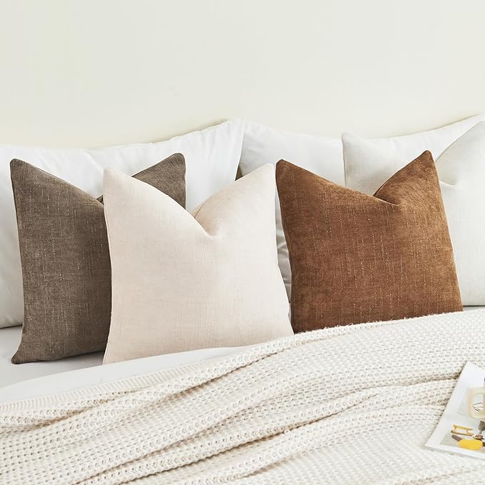 Pack of 4 Throw Pillow Covers 18x18 Inch Chenille Textured Neutral Blue Soft Pillow Covers Solid Decorative Farmhouse Cushion Covers Home Boho Decor for Couch Sofa Bed Living Room