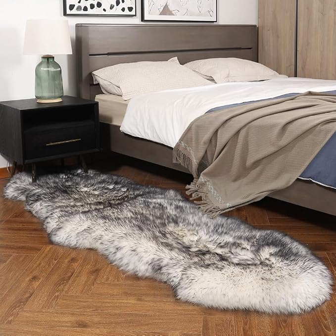 IRIWOOL Premium Genuine Fur Sheepskin Rug Real Australia Sheepskin Natural Luxury Fluffy Lambskin Fur Area Rug Seat Covers for Kids Bedroom Sofa Chair Cover (Gray Tip, Double Pelt/2ft x 6ft)