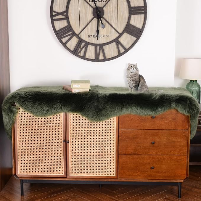IRIWOOL Premium Genuine Fur Sheepskin Rug Real Australia Sheepskin Natural Luxury Fluffy Lambskin Fur Area Rug Seat Covers for Kids Bedroom Sofa Chair Cover (Military Green, Double Pelt/2ft x 6ft)