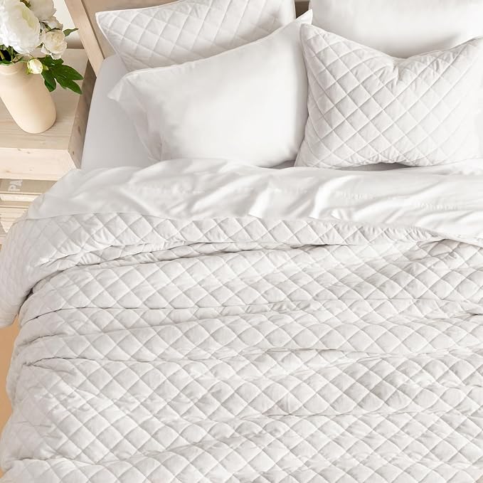 EverGrace Luxury Velvet Quilt Set King Size, Diamond Quilted Lightweight Velvet Comforter for All Season, Ultra Soft Oversized Bedspread Coverlet Bedding Set with 2 Pillow Shams, Ivory White