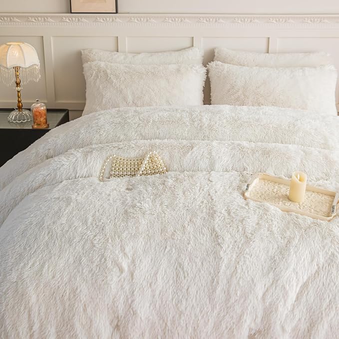 chovy Faux Fur Plush White Comforter Sets Full/Queen - Ultra Soft Shaggy Flannel Velvet Fluffy Fuzzy 3PC Bedding Set （Comforter x 1 Pillowcases x 2）