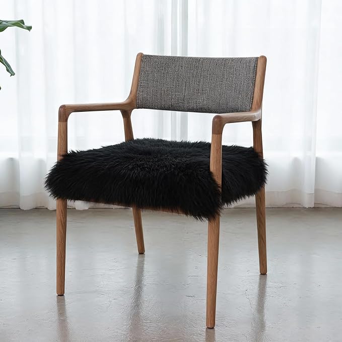 Genuine Sheepskin Chair Cushion Non-Slip Comfortable Natural Sheepskin Pad Carpet Suitable for Home Sofa Restaurant Car Seat Office Dining Fur Chair Cover. (1, Black, 18x18 Inch)