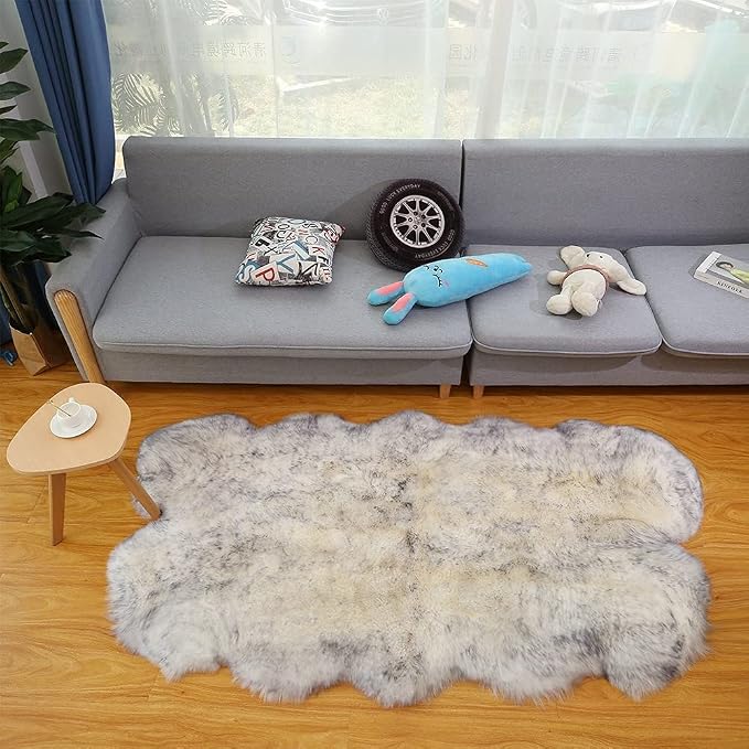 HUAHOO Premium Genuine Sheepskin Rug White Grey Real Australia Sheepskin Natural Luxury Fluffy Lambskin Fur Area Rug Seat Covers for Kids Bedroom Sofa Chair Cover Quarto Pelt/4' x 6' Wolf Tip