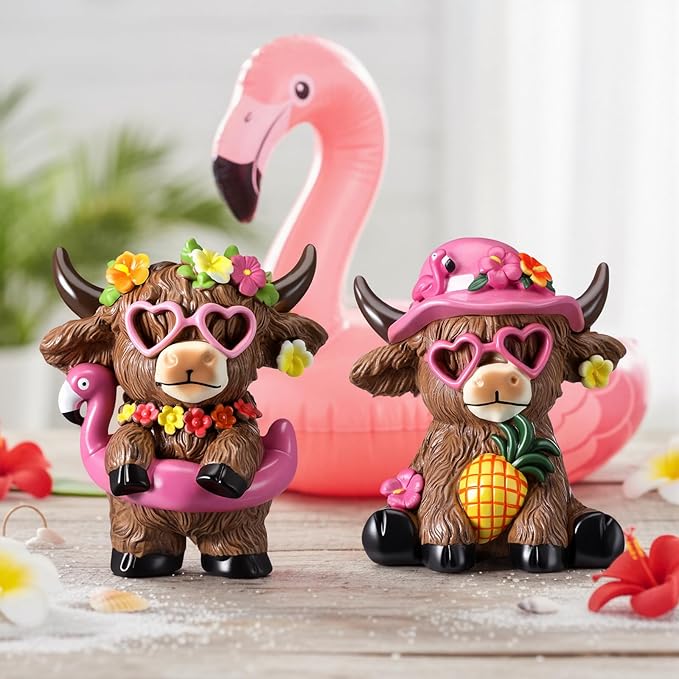 Karenhi 2 Pcs Hawaii Highland Cow Figurines Decor Summer Flamingo Resin Statue Gnomes Scottish Calf Lovers Housewarming Gifts for Coastal Garden Home Kitchen Office Tiered Tray Table Decor
