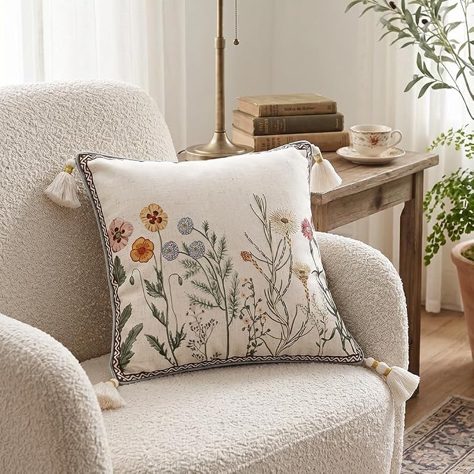 ISAENNE Designer Vintage Linen Throw Pillow Cover,18"x18"-Serenity D | French French Elegant Square Decor Pillow Cover,Concealed Zipper Design,Light Beige,Sofa,Bedroom,Living Room,Chairs