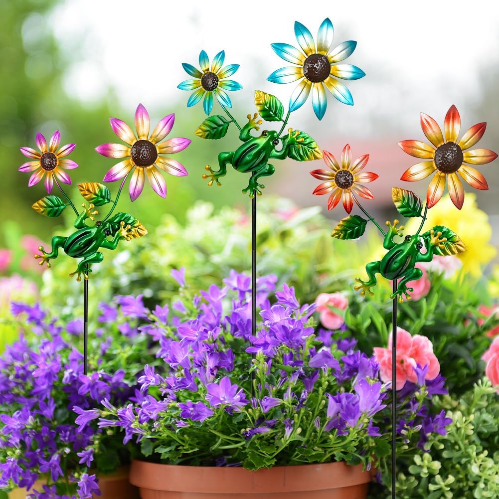 3 Pack Frog＆Flowers Garden Stakes Decor,Metal Yard Art Decorative Garden Stakes,Metal Flowers Spring Outdoor Decor for Mom,Women,Grandma