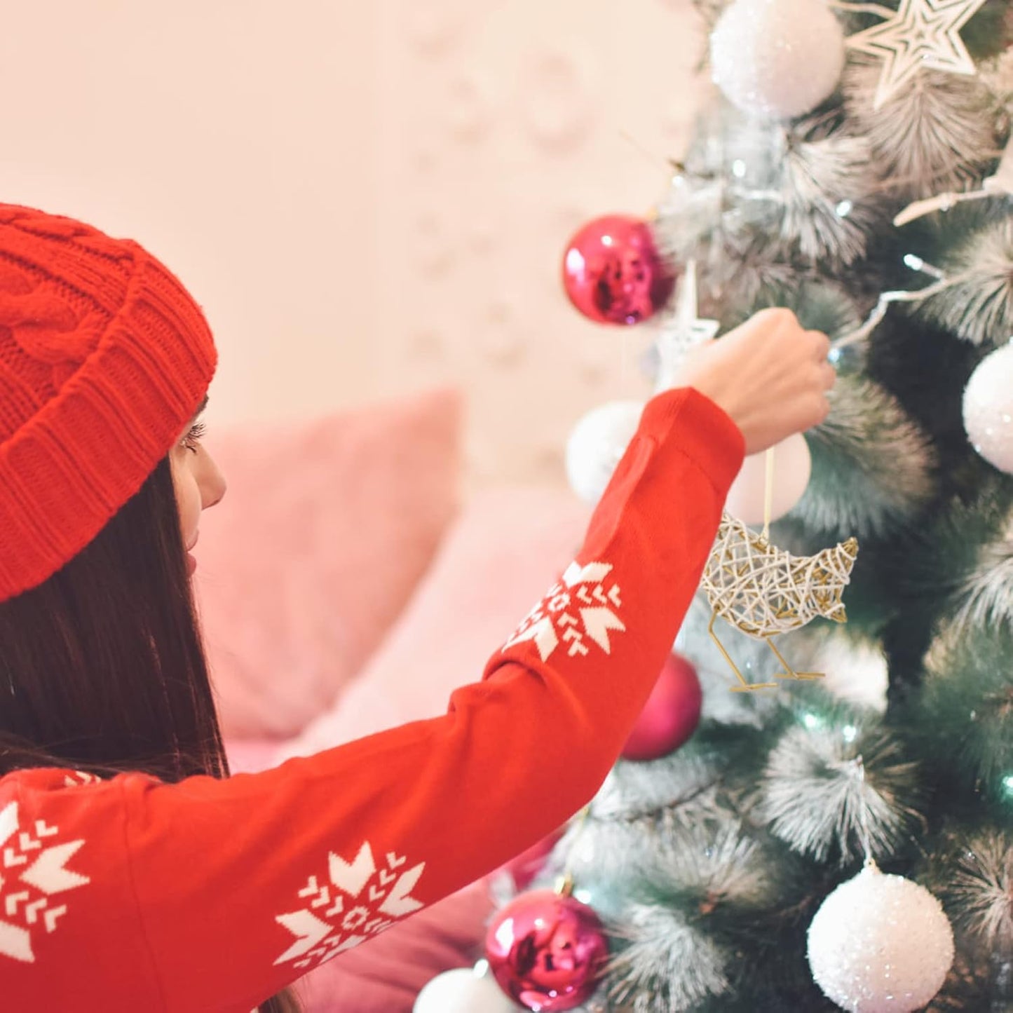 White Woven Bird Duo - Metal & Rattan Tabletop Sculptures, Modern Boho Decor with Detachable Memo Clips and Christmas Ornament (6x5.5x2.3in)