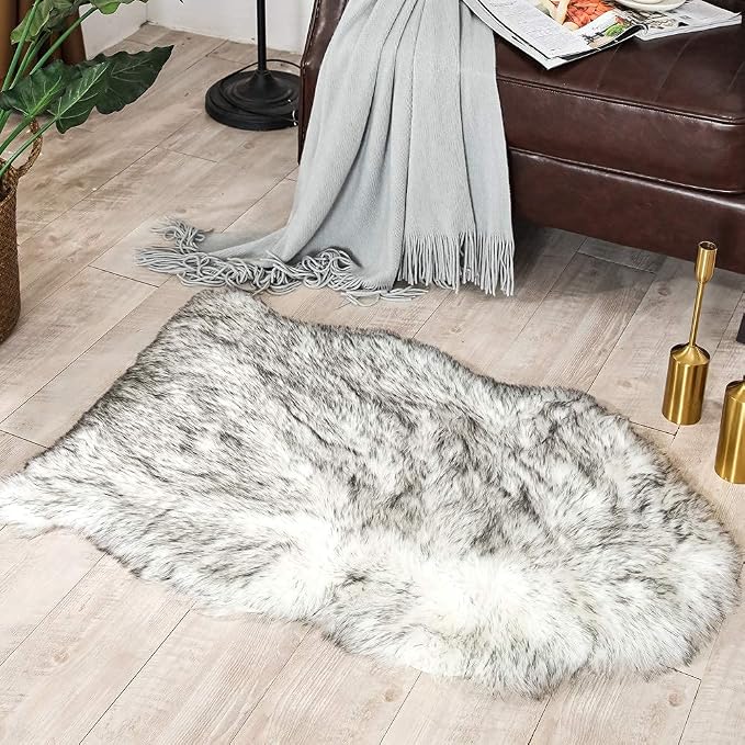 Carvapet Luxury Faux Sheepskin Chair Cover - Soft Plush Fur Seat Pad Skid-Resistant Fluffy Area Rug for Desk Armchair Bedroom Decor Black White 2x3 Feet