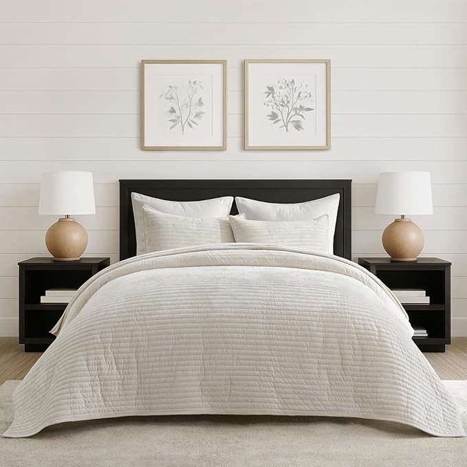 EverGrace Velvet Quilt Set California King 118'' x 106'', Luxurious Soft Striped Channel Bedding Set, Lightweight Velvet Comforter for All Season, Oversized Bedspread Coverlet w/ 2 Shams, Ivory White