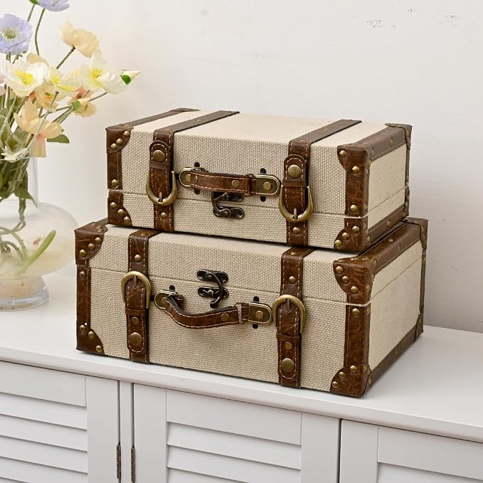 DECOR4SEASON Rustic Linen Decorative Storage Trunk Set, Vintage Canvas Fabric Nested Treasure Chests with Brown PU Leather Trim and Brass Accents, Set of 2 Faux Suitcase Home Decor Boxes